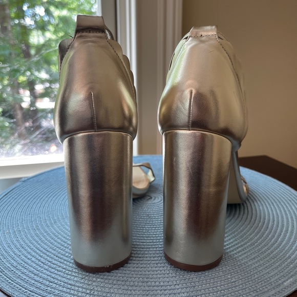 New! Never worn JustFab Gold Aleecia Chunky Heeled Sandals - Picture 6 of 13